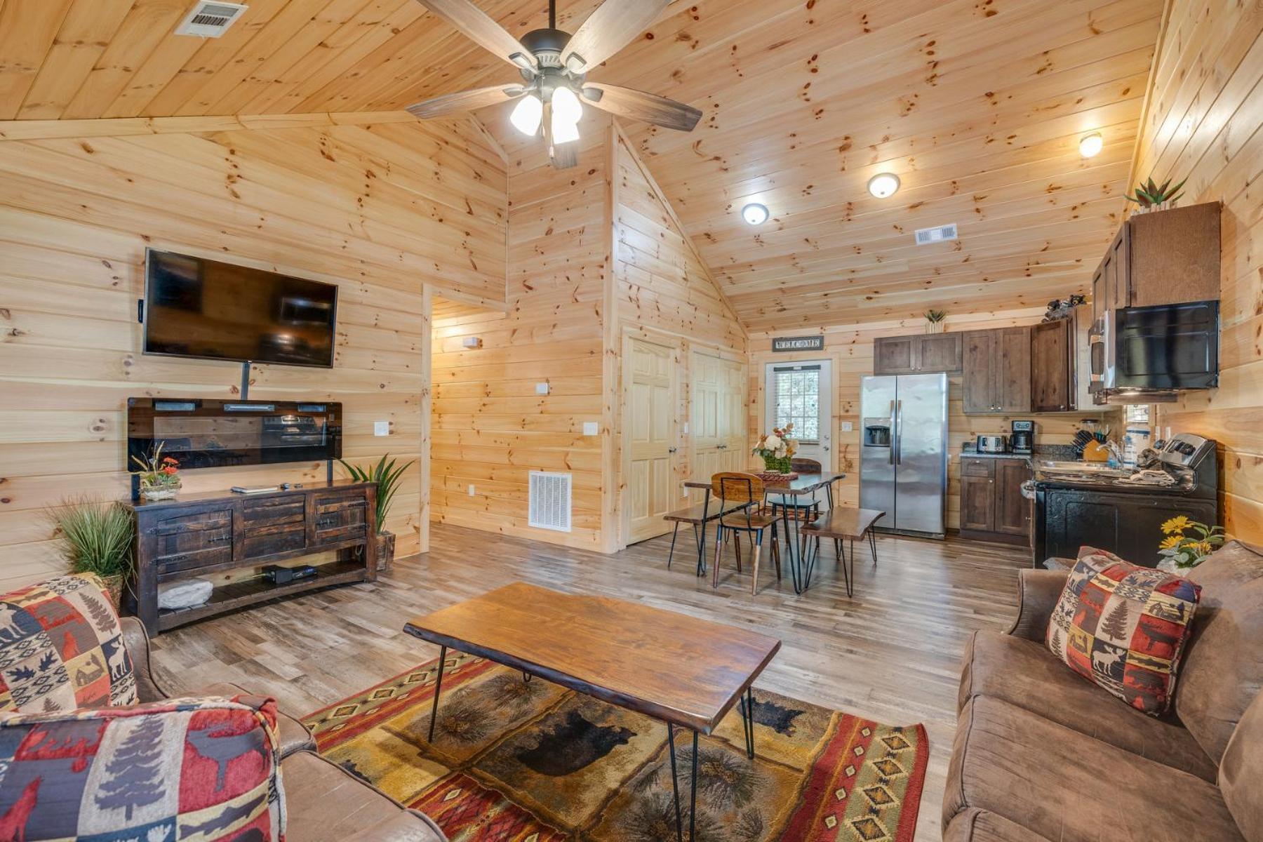 비둘기 포지 Bear Clubhouse Hot Tub, 1Mile From The Parkway, 900 In Free Tickets! 빌라 외부 사진